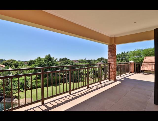 5 BEDROOM HOUSE SOLD IN CLIFTON HILL ESTATE